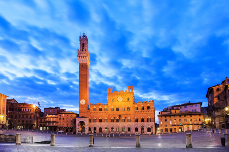 03 piazza del campo di notte, siena